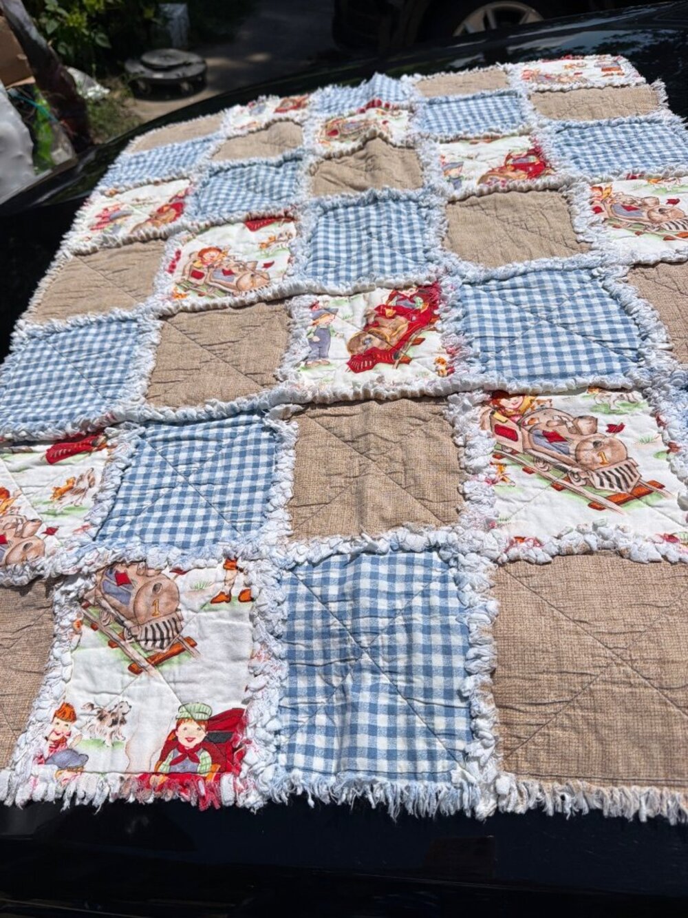 Cinnamon Creek Crafts Rag Lap Quilt